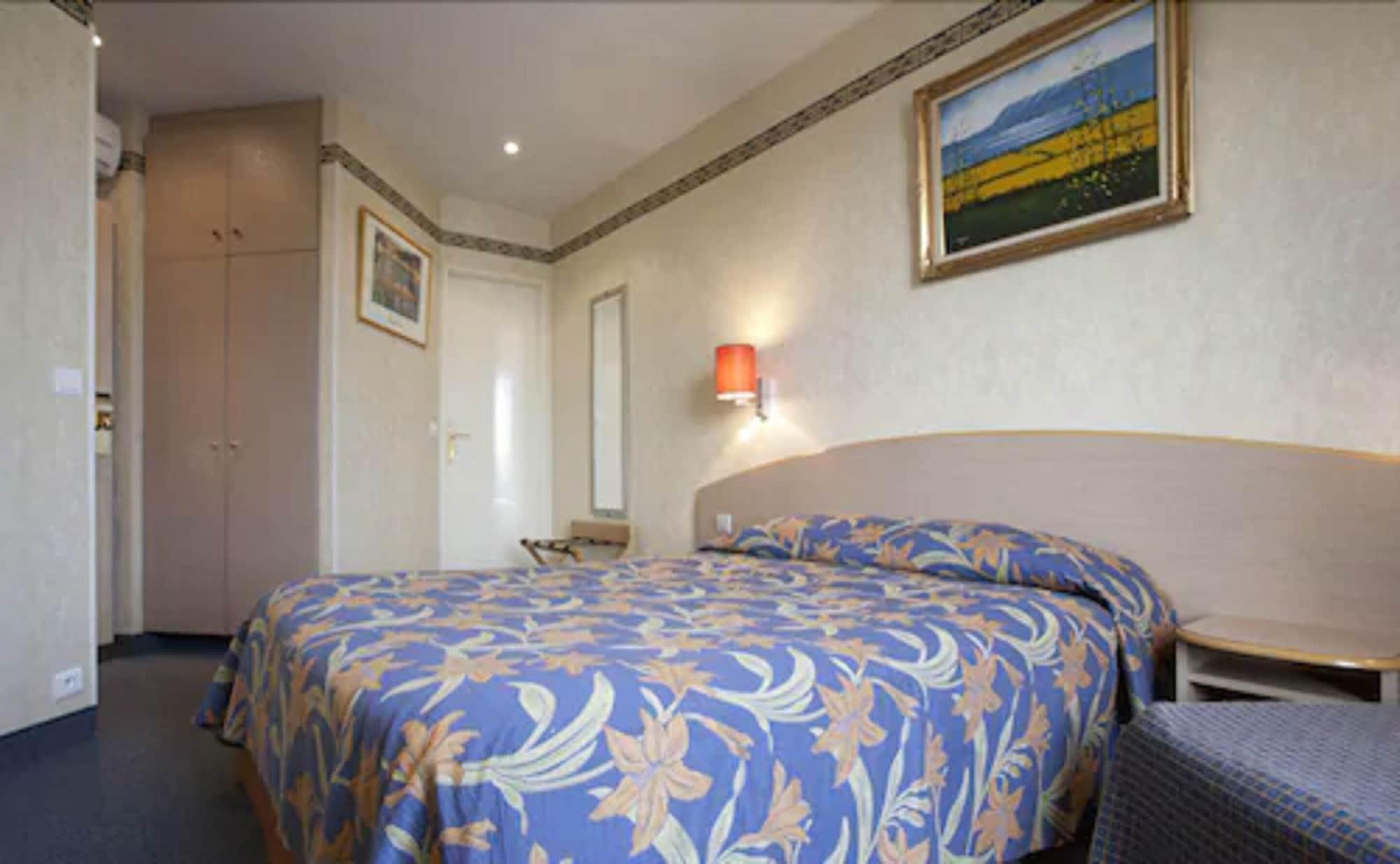 Hôtel Transcontinental Parigi Esterno foto