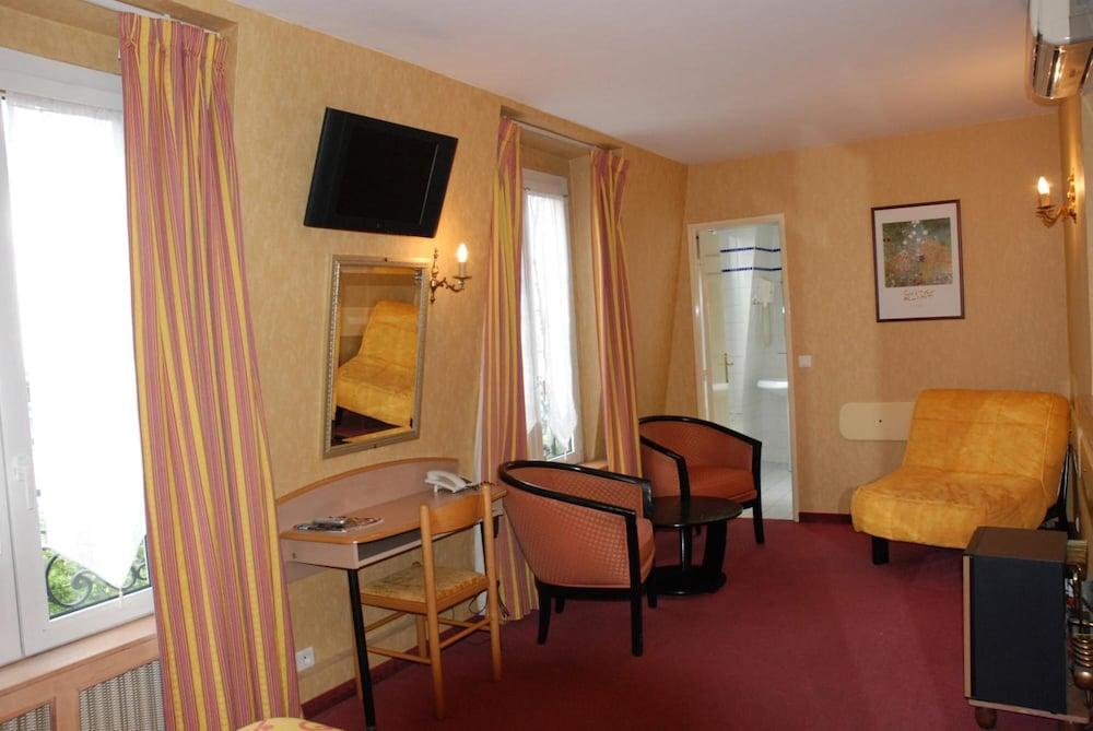 Hôtel Transcontinental Parigi Esterno foto