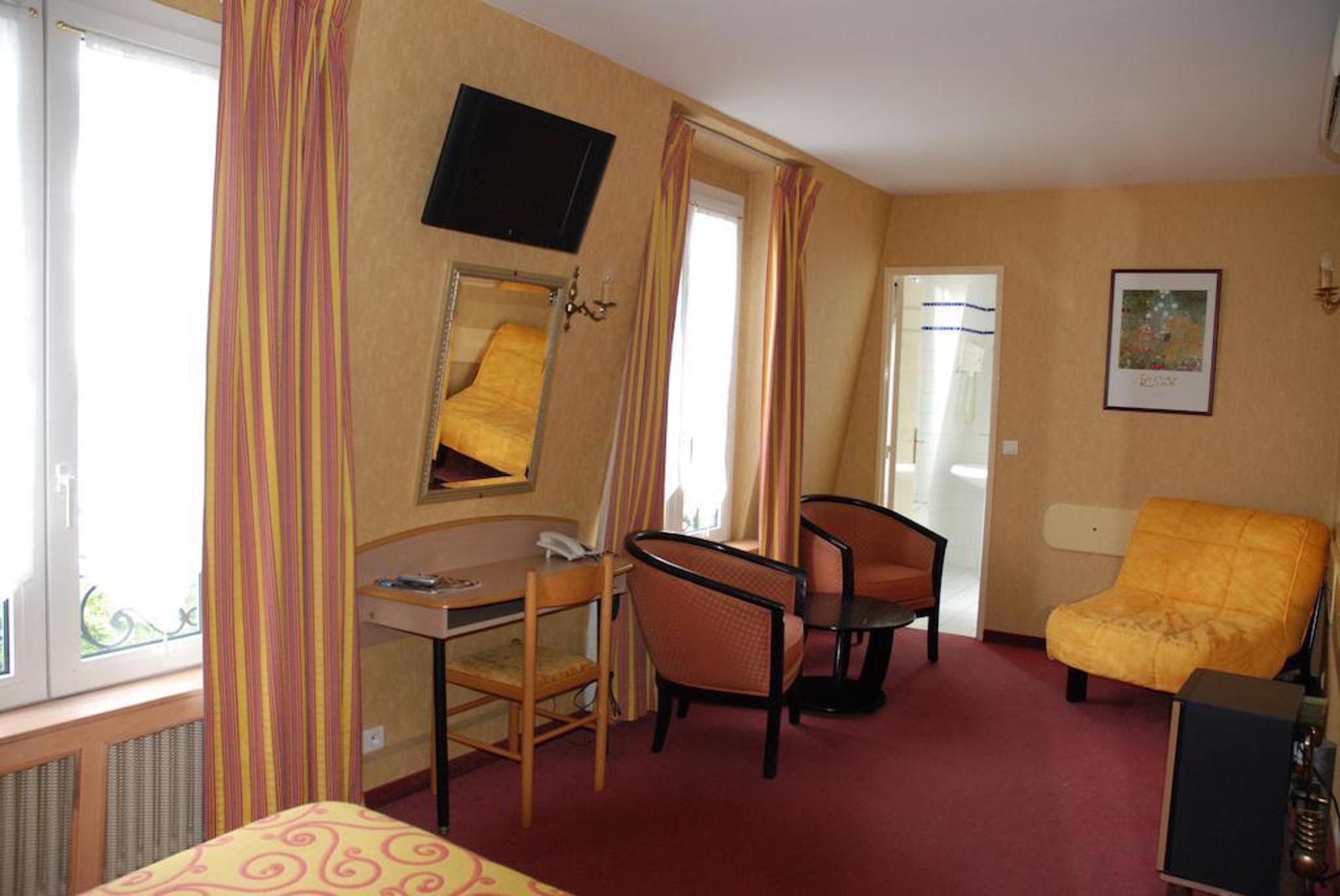 Hôtel Transcontinental Parigi Esterno foto